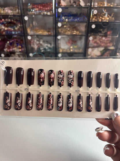 SEASONAL NAILS- HALLOWEEN EDITION