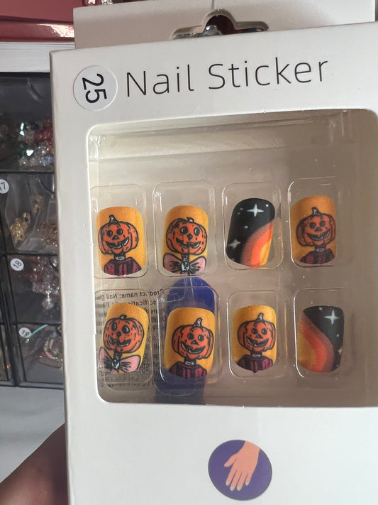 SEASONAL NAILS- HALLOWEEN EDITION