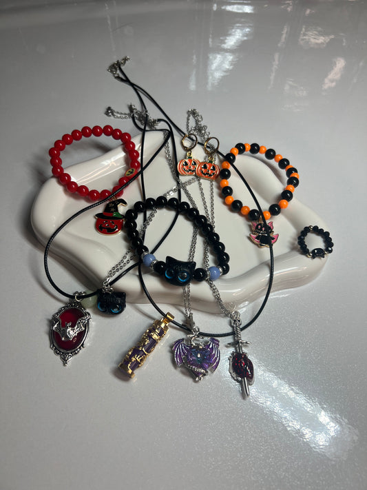 HALLOWEEN CUTIES -ACCESSRORIES ONLY