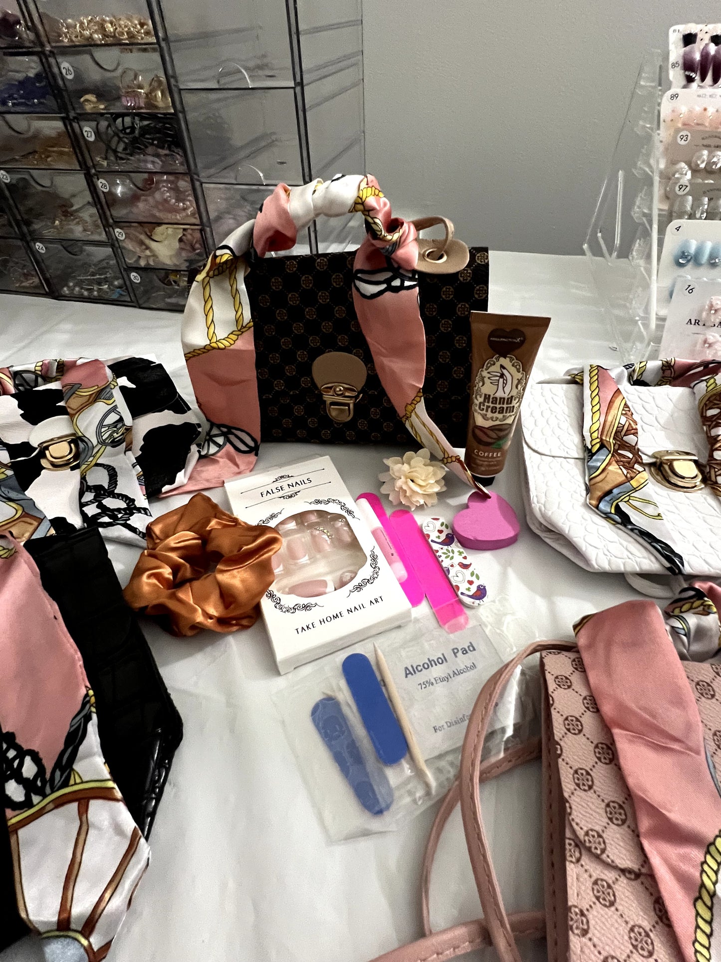 Emergency Glam Kit – Always Ready, Even When Life Isn’t