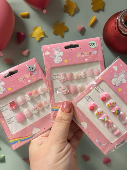 💜 Mini Mystery Nails – Ages 4 to 6 💜