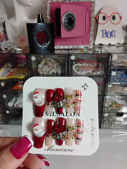 CHRISTMAS HANDMNDE NAILS-LUXURY STYLE-WITH RANDOM CUTIES