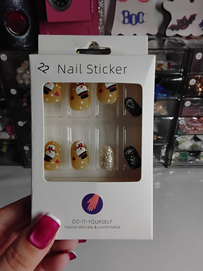 CHRISTMAS BOXED 24 NAILS WITH CUTIES