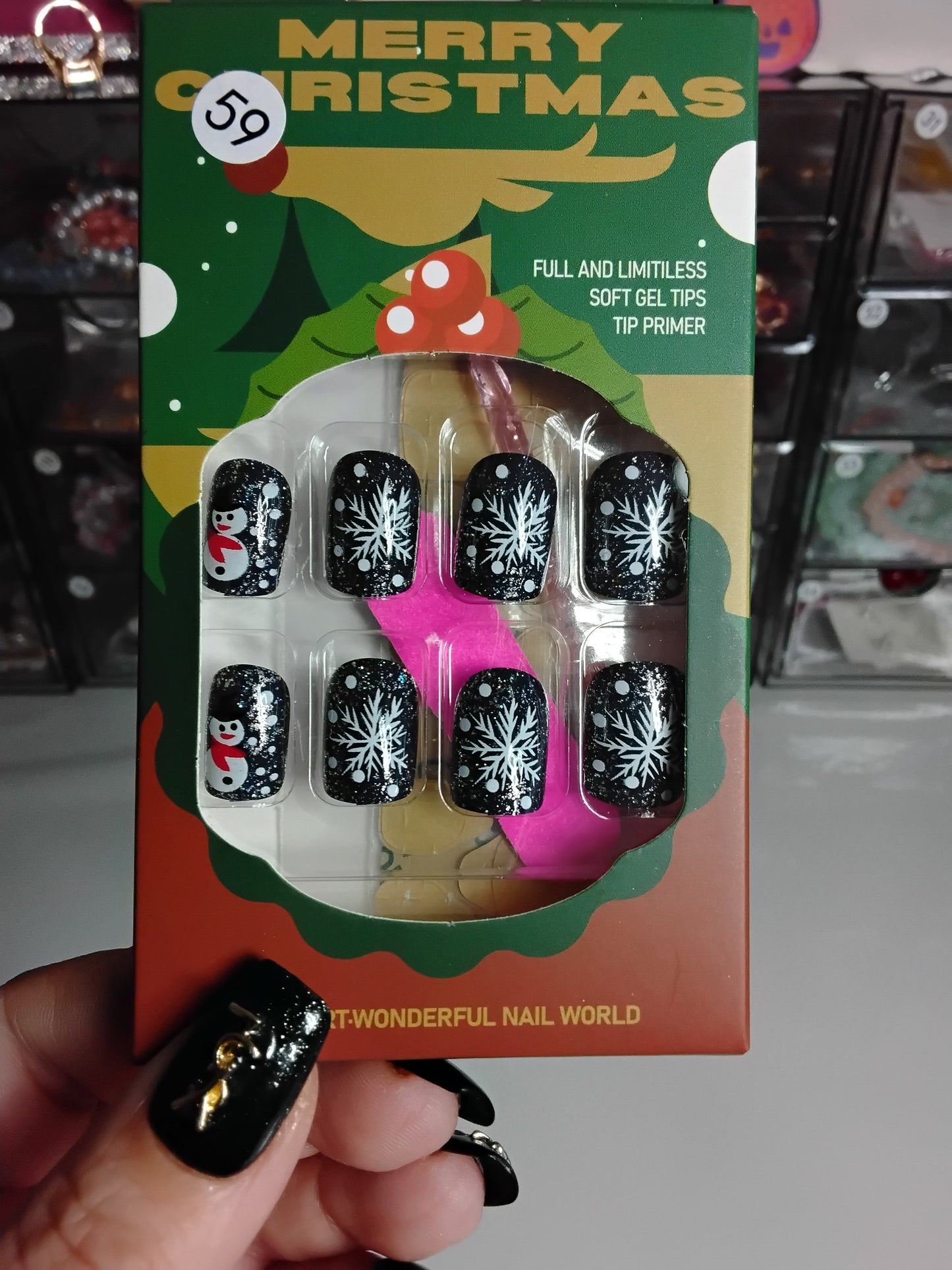 CHRISTMAS BOXED 24 NAILS WITH CUTIES