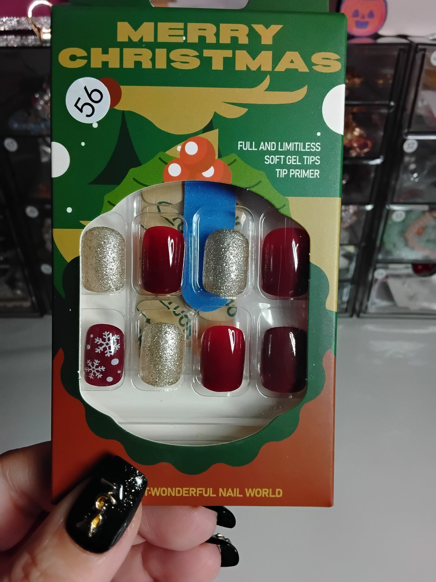 CHRISTMAS BOXED 24 NAILS WITH CUTIES